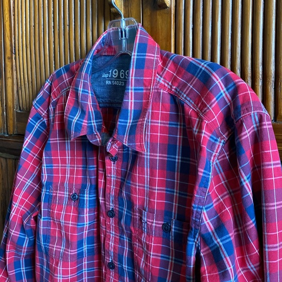 Gap Men’s Long Sleeved Plaid Shirt - Picture 4 of 13